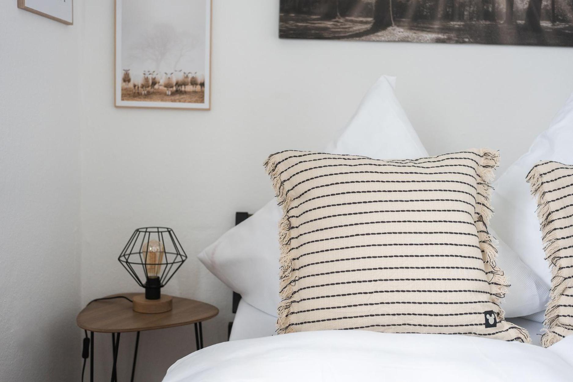 1-4 Gaeste Wohnung W-Lan, Netflix, Amazon, Parken, Arbeitsplatz, 24H Check In ,Vollausgestattet Kueche, Handtuecher Seife U,V,M Fuer Geschaeftsreisende, Paare, Familien , Datteln Dış mekan fotoğraf